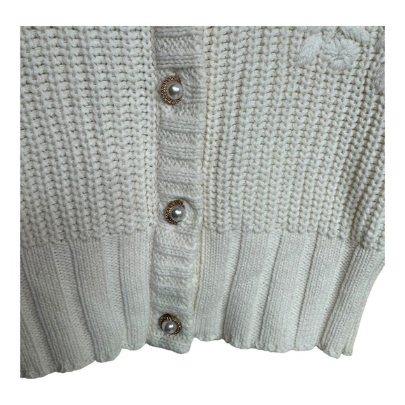 Harper New York Cream Floral Embroidered Button Front Cropped Cardigan Sweater S - Picture 4 of 8